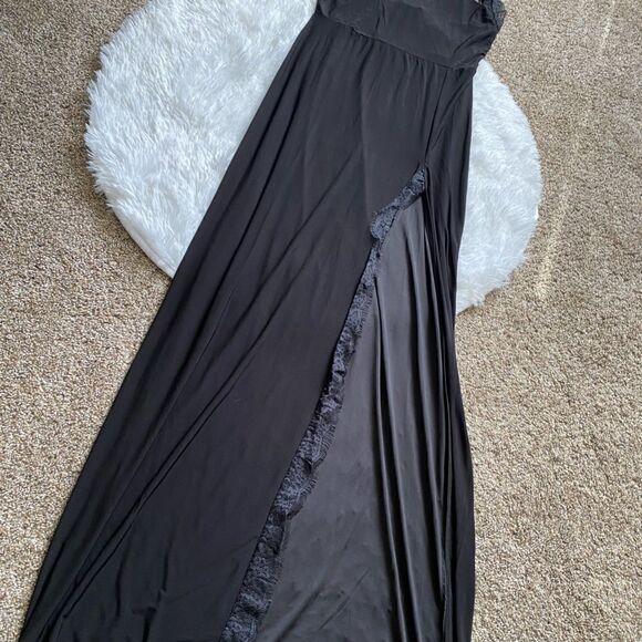 Prettylittlething Maxi Dress Black High Slit Thin Lightweight Sexy FLAWED New - Picture 9 of 14